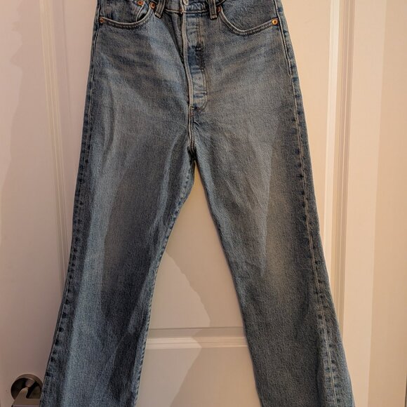 Levis Ribcage Cropped Flare Pants (Size 26) - Picture 2 of 5